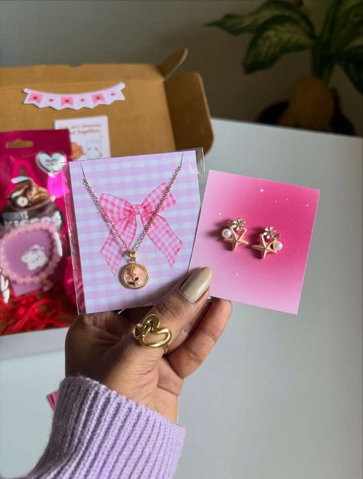 Blush Love Gift Hamper