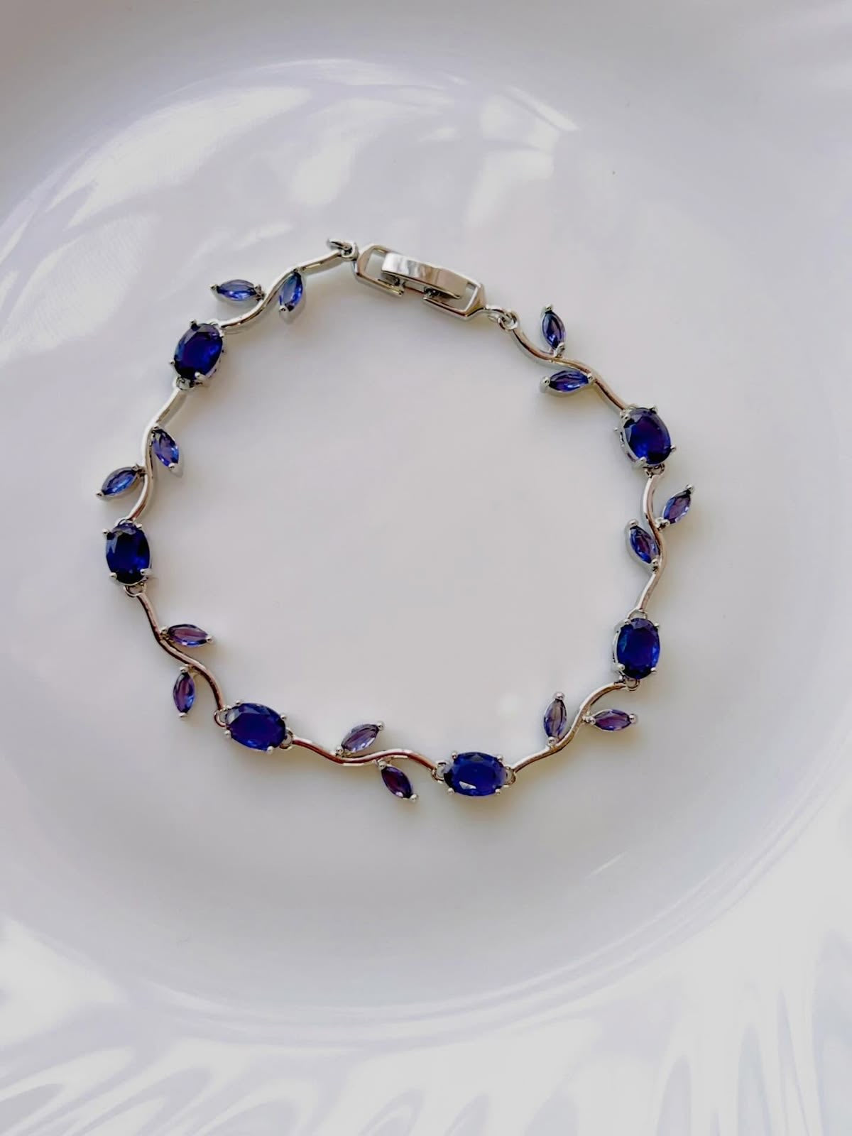 Dark Blue Tulip Bracelet